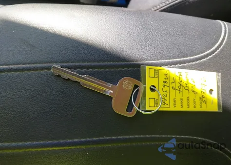 2002 Toyota Sienna Ce z USA, uszkodzony, nr VIN 4T3ZF19C92U503176